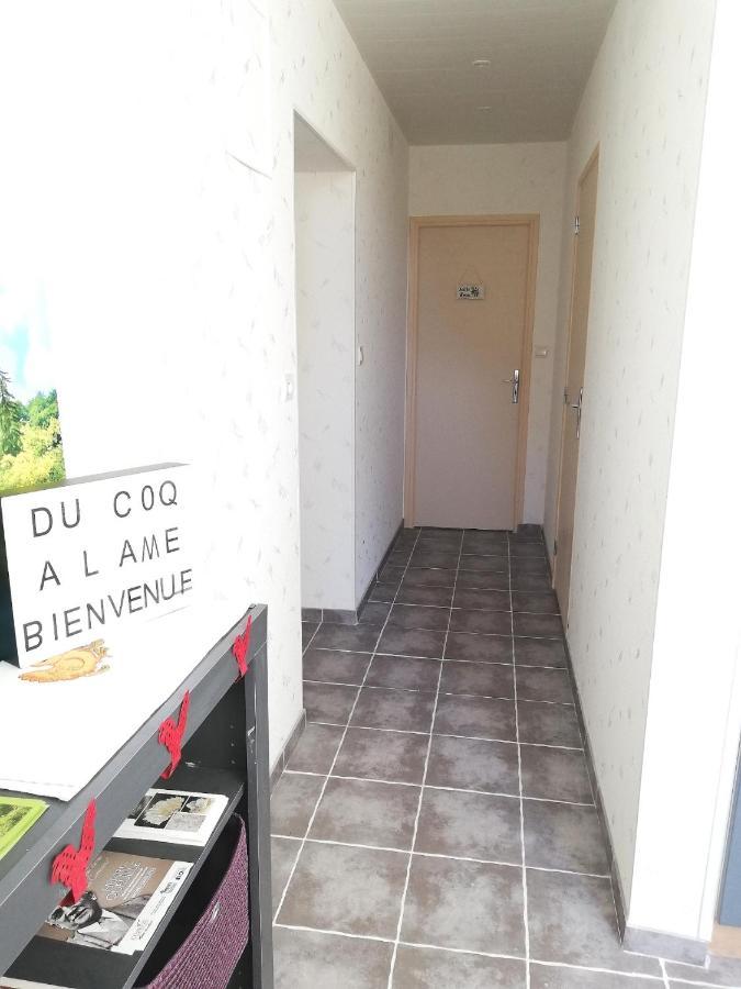 Naves  Du Coq A L'Ame Bed & Breakfast エクステリア 写真